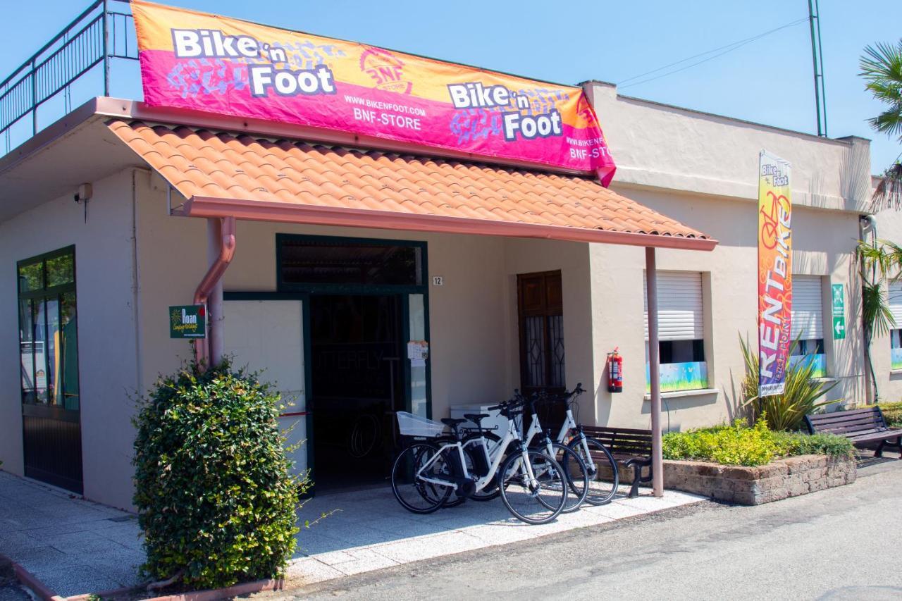 Happy Camp Mobile Homes In Butterfly Camping Village Peschiera del Garda Exterior photo